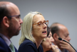 AIReF ve insuficientes los planes econ&oacute;mico-financieros de las CC.AA. para cumplir la regla de gasto