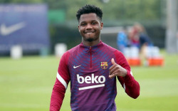 Ansu Fati regresa parcialmente a los entrenamientos de grupo