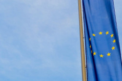 Bruselas expedienta a Espa&ntilde;a por no aplicar la reforma europea para facilitar las salidas a Bolsa de las pymes