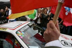 Buruaga da la salida al Rallye Festival Hoznayo, que convierte a Cantabria en "capital mundial del motor"