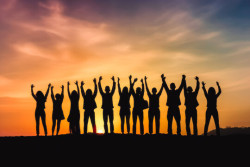 Corazones alegres.          Jos&eacute; Manuel Revuelta Soba  Catedr&aacute;tico de Cirug&iacute;a y Profesor Em&eacute;rito de la Universidad de Cantabria