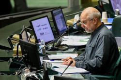 El jefe negociador de Ir&aacute;n ve "muy lejos" un acuerdo final con EEUU