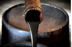 El petr&oacute;leo sube a 76,62 tras los ataques de EEUU a Ir&aacute;n