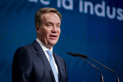 El presidente del Foro Econ&oacute;mico Mundial de Davos, Borge Brende, dimite por sus v&iacute;nculos con Jeffrey Epstein