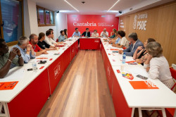 El PSOE cierra este mi&eacute;rcoles el proceso para presentarse a las primarias de julio