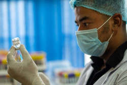 Expertos se&ntilde;alan como prioridad la vacunaci&oacute;n de la gripe ante el desconocimiento del comportamiento de la Covid
