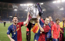 Iniesta: "Con Messi, alguna `Champions` m&aacute;s tendr&iacute;amos que haber ganado"