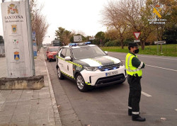 Investigan a un vecino de Santo&ntilde;a por conducir de forma temeraria y drogado un coche robado