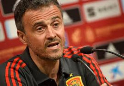 Luis Enrique: "No hay ning&uacute;n problema con Ramos, es una decisi&oacute;n t&eacute;cnica"