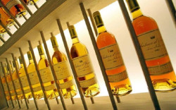 Trasladan a Espa&ntilde;a a presuntos autores del robo de botellas de vino en el Restaurante Atrio valoradas en 1,6 millones