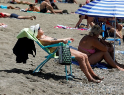 Un estudio asocia un menor riesgo de c&aacute;ncer de mama con una mayor exposici&oacute;n al sol