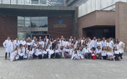 Valdecilla celebra el acto de despedida de los cien residentes que finalizan este a&ntilde;o su formaci&oacute;n